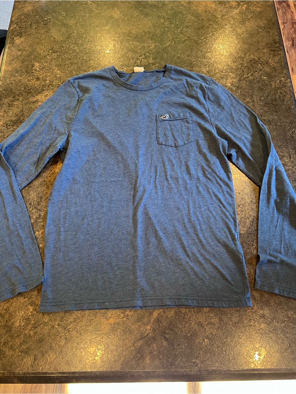 Hollister Men’s Long-Sleeve Pocket Tee in Blue Heather